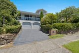 https://images.listonce.com.au/custom/160x/listings/30-remington-drive-glen-waverley-vic-3150/405/01626405_img_03.jpg?tfikwnsEFGQ