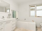 https://images.listonce.com.au/custom/160x/listings/30-severn-street-newport-vic-3015/636/01202636_img_08.jpg?BiMi0VRa-DI