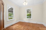 https://images.listonce.com.au/custom/160x/listings/30-simpson-street-kyneton-vic-3444/093/01896093_img_13.jpg?xkdwrQFMJ6I