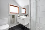 https://images.listonce.com.au/custom/160x/listings/30-the-strand-williamstown-vic-3016/586/01780586_img_16.jpg?AYow9-qQEO8