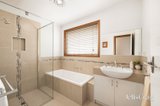 https://images.listonce.com.au/custom/160x/listings/30-the-wallaby-run-chirnside-park-vic-3116/578/01816578_img_17.jpg?HW5w33StVpk