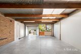 https://images.listonce.com.au/custom/160x/listings/30-the-wallaby-run-chirnside-park-vic-3116/578/01816578_img_22.jpg?-r7C8YN-smk