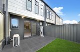 https://images.listonce.com.au/custom/160x/listings/30-thermal-loop-south-morang-vic-3752/296/01813296_img_12.jpg?1vJ16Y9K-xg