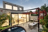 https://images.listonce.com.au/custom/160x/listings/30-upton-road-prahran-vic-3181/382/01679382_img_06.jpg?RB4WweFCAoE