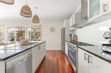 https://images.listonce.com.au/custom/160x/listings/30-weymar-street-cheltenham-vic-3192/347/01608347_img_04.jpg?3RIovenw0X8