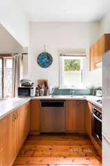 https://images.listonce.com.au/custom/160x/listings/30-winifred-street-northcote-vic-3070/374/01289374_img_07.jpg?IeZDMv4D8mA