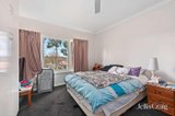 https://images.listonce.com.au/custom/160x/listings/30-york-street-golden-point-vic-3350/524/01754524_img_06.jpg?HXA0y6aaQHQ