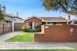 https://images.listonce.com.au/custom/160x/listings/300-autumn-street-herne-hill-vic-3218/825/01574825_img_10.jpg?uxYpE_1hR1k