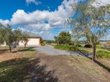 https://images.listonce.com.au/custom/160x/listings/300-edward-road-chirnside-park-vic-3116/168/01524168_img_16.jpg?Uz3oSzjbvQc