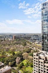 https://images.listonce.com.au/custom/160x/listings/300527-little-collins-street-melbourne-vic-3000/976/01814976_img_09.jpg?8NVEq88rzCU