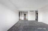 https://images.listonce.com.au/custom/160x/listings/30067-riverside-quay-southbank-vic-3006/259/01949259_img_03.jpg?U0zfSNEhrfo