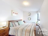 https://images.listonce.com.au/custom/160x/listings/301-domville-avenue-hawthorn-vic-3122/718/01811718_img_06.jpg?gpGCTLgMlE8