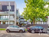 https://images.listonce.com.au/custom/160x/listings/301-domville-avenue-hawthorn-vic-3122/718/01811718_img_10.jpg?7kKxqNEudtU