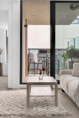 https://images.listonce.com.au/custom/160x/listings/3011-shiel-street-north-melbourne-vic-3051/680/01970680_img_01.jpg?B9ZK4LIiY7g