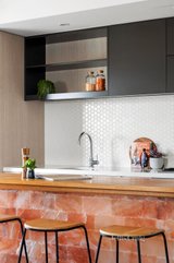 https://images.listonce.com.au/custom/160x/listings/30116-anderson-street-west-melbourne-vic-3003/119/01495119_img_06.jpg?nzyRFwvbocU