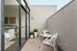 https://images.listonce.com.au/custom/160x/listings/30118-22-cobden-street-north-melbourne-vic-3051/136/01549136_img_09.jpg?s988CzeuCL4