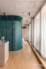https://images.listonce.com.au/custom/160x/listings/301231-napier-street-fitzroy-vic-3065/108/01811108_img_13.jpg?OX3FlkJW_dQ