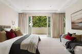 https://images.listonce.com.au/custom/160x/listings/301585-toorak-road-toorak-vic-3142/298/01977298_img_08.jpg?Eh63dvAiQzs