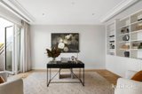 https://images.listonce.com.au/custom/160x/listings/301585-toorak-road-toorak-vic-3142/298/01977298_img_13.jpg?DJgDFvMb_XM