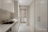 https://images.listonce.com.au/custom/160x/listings/301585-toorak-road-toorak-vic-3142/298/01977298_img_14.jpg?jpcf4UFlBZs