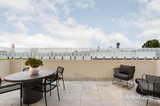 https://images.listonce.com.au/custom/160x/listings/301585-toorak-road-toorak-vic-3142/298/01977298_img_15.jpg?03mWvrHVtqM