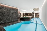 https://images.listonce.com.au/custom/160x/listings/3018-bowen-cres-melbourne-vic-3004/305/01905305_img_08.jpg?KBvzNKHqMEo