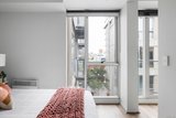https://images.listonce.com.au/custom/160x/listings/301k211-powlett-street-east-melbourne-vic-3002/905/01905905_img_09.jpg?YuGN3pbEydg