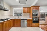 https://images.listonce.com.au/custom/160x/listings/302-blackburn-road-blackburn-south-vic-3130/018/01980018_img_02.jpg?7_uhbOwI1UY