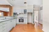 https://images.listonce.com.au/custom/160x/listings/302-huntingdale-road-mount-waverley-vic-3149/499/01561499_img_02.jpg?7QBYHn-kJOg