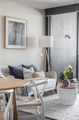 https://images.listonce.com.au/custom/160x/listings/30219-21-hanover-street-oakleigh-vic-3166/901/01369901_img_05.jpg?p2EDIrBn2aE