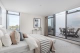 https://images.listonce.com.au/custom/160x/listings/3022-pier-street-port-melbourne-vic-3207/304/01331304_img_10.jpg?Hn17vNx0ayk