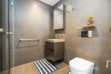 https://images.listonce.com.au/custom/160x/listings/302380-queensberry-street-north-melbourne-vic-3051/268/01915268_img_05.jpg?QBhJW71634U