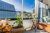 https://images.listonce.com.au/custom/160x/listings/302380-queensberry-street-north-melbourne-vic-3051/268/01915268_img_09.jpg?xedUdkm03Ko