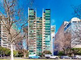 https://images.listonce.com.au/custom/160x/listings/302582-st-kilda-road-melbourne-vic-3004/658/01770658_img_02.jpg?JF3cHgfTyag