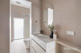 https://images.listonce.com.au/custom/160x/listings/303-barkers-road-kew-vic-3101/922/01806922_img_15.jpg?JvM55hLmPxA