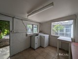https://images.listonce.com.au/custom/160x/listings/303-brunswick-road-brunswick-vic-3056/977/01848977_img_08.jpg?t5cI8F2gHJE