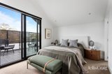 https://images.listonce.com.au/custom/160x/listings/3032-gascoyne-street-canterbury-vic-3126/323/01809323_img_06.jpg?rwQ5asbLN2E