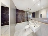 https://images.listonce.com.au/custom/160x/listings/30355-queens-road-melbourne-vic-3004/261/01597261_img_15.jpg?aE8Y2hqhxcU