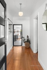 https://images.listonce.com.au/custom/160x/listings/304-autumn-street-herne-hill-vic-3218/460/01387460_img_11.jpg?no1c-mu762s