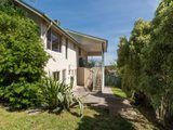 https://images.listonce.com.au/custom/160x/listings/304-manchester-road-mooroolbark-vic-3138/305/01524305_img_13.jpg?n_nHKfLa684