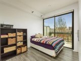 https://images.listonce.com.au/custom/160x/listings/304150-peel-street-north-melbourne-vic-3051/639/00391639_img_06.jpg?nicA8w1ko-M