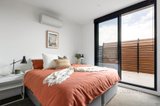 https://images.listonce.com.au/custom/160x/listings/30421-rose-street-fitzroy-vic-3065/402/01598402_img_08.jpg?_nhShkZCjHM