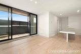 https://images.listonce.com.au/custom/160x/listings/30480-carlisle-street-st-kilda-vic-3182/972/01794972_img_02.jpg?YZfOVMazMN0
