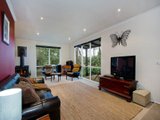 https://images.listonce.com.au/custom/160x/listings/305-glenburnkinglake-road-kinglake-vic-3763/376/01525376_img_04.jpg?8N_o2k_adn8