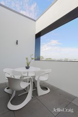 https://images.listonce.com.au/custom/160x/listings/305202-beavers-road-northcote-vic-3070/024/01860024_img_11.jpg?EctagD7ZC7Q