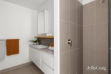 https://images.listonce.com.au/custom/160x/listings/30526-merri-parade-northcote-vic-3070/553/01782553_img_04.jpg?yB-DhXJB5b8