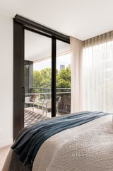 https://images.listonce.com.au/custom/160x/listings/305280-albert-street-east-melbourne-vic-3002/001/01605001_img_07.jpg?tST57iZE4kY