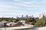 https://images.listonce.com.au/custom/160x/listings/30533-racecourse-road-north-melbourne-vic-3051/931/01361931_img_07.jpg?iLUjsuNR0zk