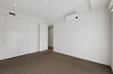 https://images.listonce.com.au/custom/160x/listings/30589-beach-st-port-melbourne-vic-3207/187/01985187_img_09.jpg?uDqs1gmRTGM