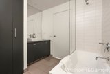 https://images.listonce.com.au/custom/160x/listings/30595-ormond-road-elwood-vic-3184/775/01793775_img_07.jpg?16PxsiQOPRM